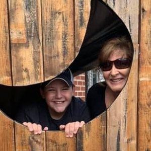 Meet your Posher, Lynn